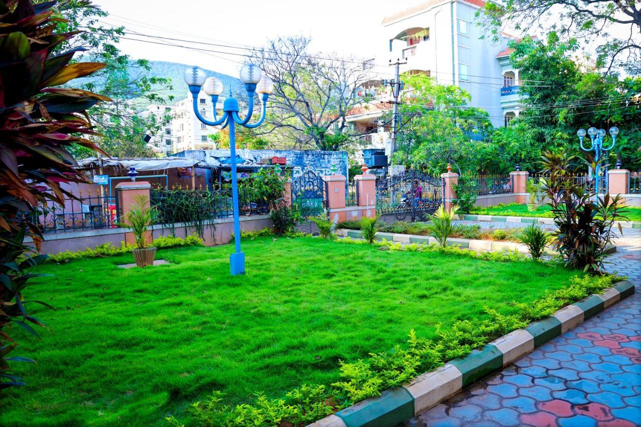 Divine Luxury Villa Tirupati Exterior foto
